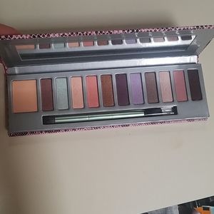 Mally citychick loving life palette